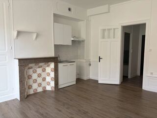  Appartement à louer 2 pièces 38 m²