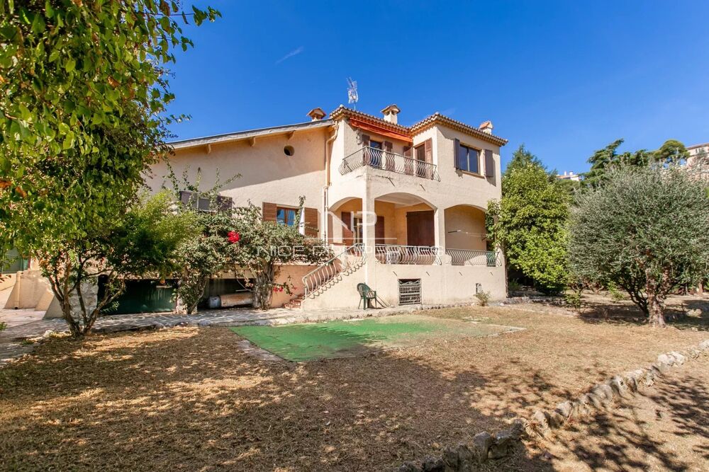 Villefranche sur Mer, secteur Corne d'Or, villa provençale à rén