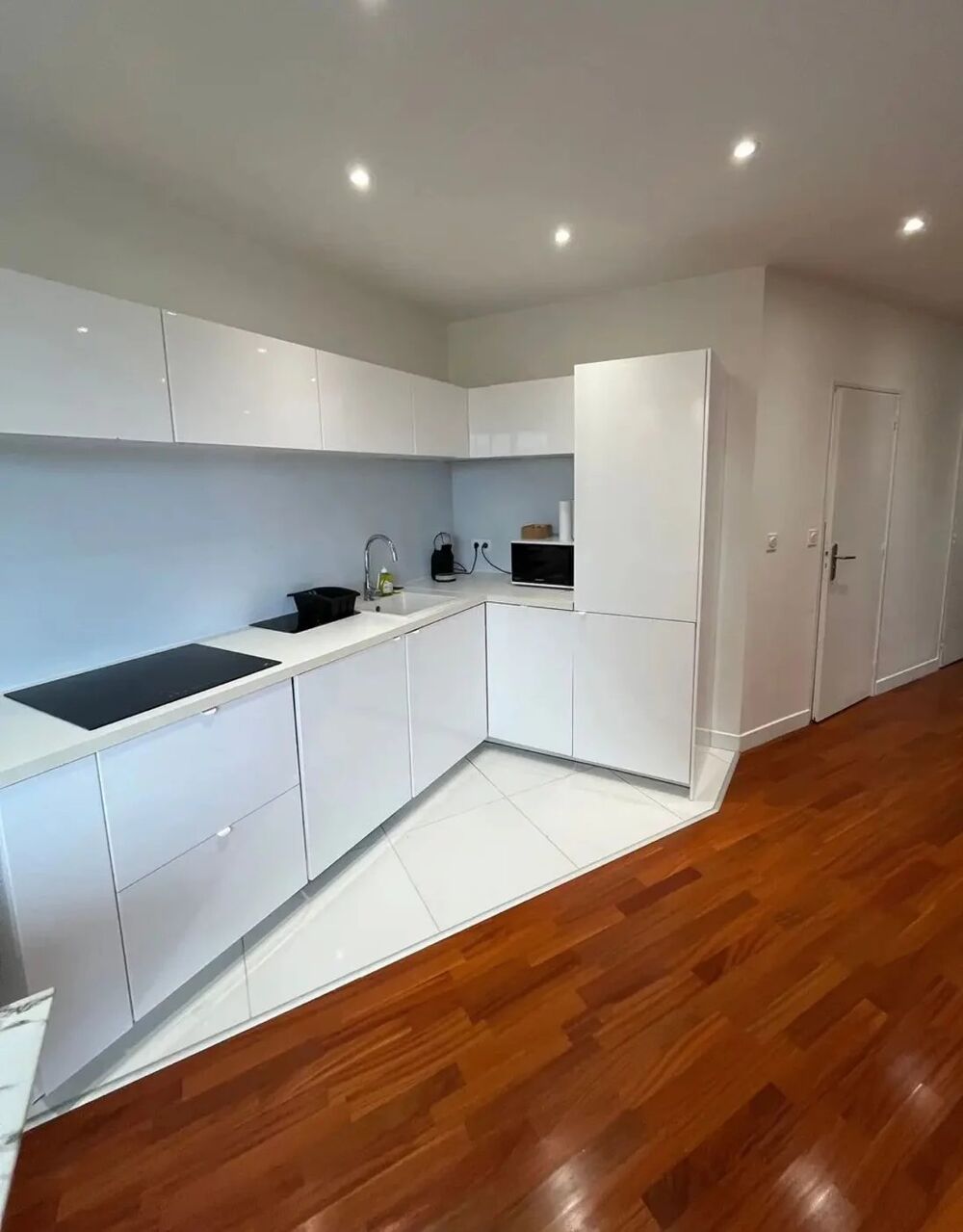 MONT BORON - Magnifique deux pièces de 44m² avec terrasse et bal