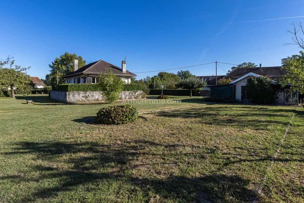 Maison individuelle avec 2 400m² de terrain