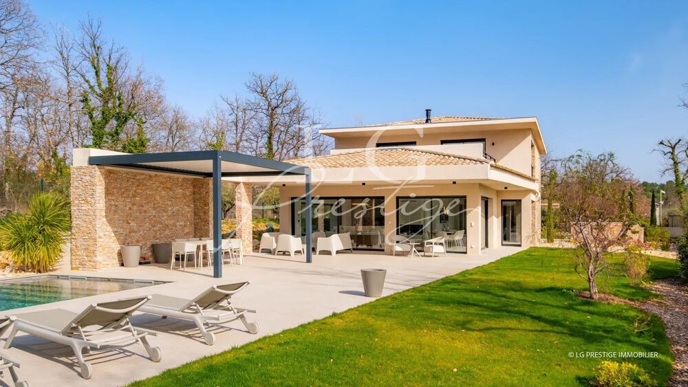 � vendre  Villa Tourrettes (83440)