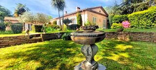  Villa à vendre 12 pièces 307 m²