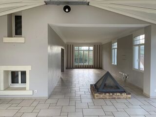  Maison � vendre 5 pi�ces 215 m�