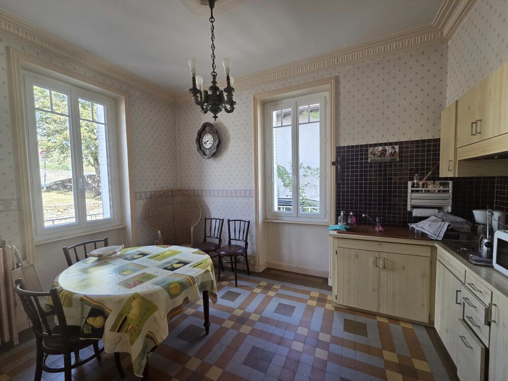 Maison de caractère en pierre 246 m² - Jardin