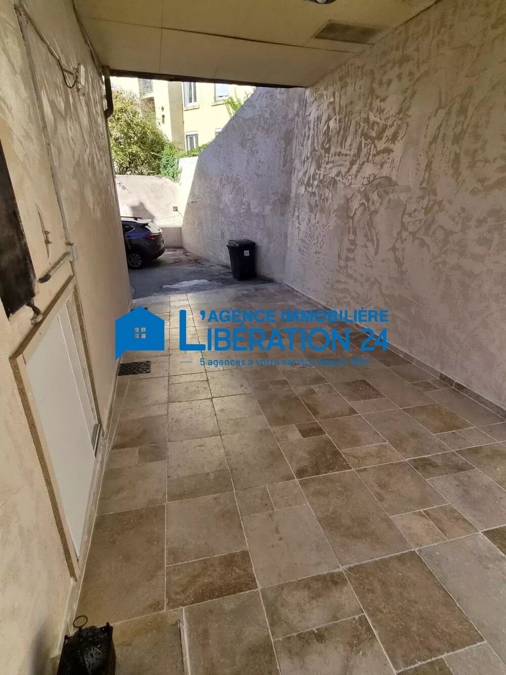 Vente Immeuble Immeuble de 3 logements avec cour Saint-chamond