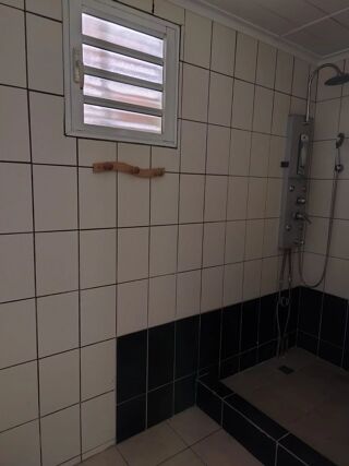  Appartement à louer 1 pièce 77 m²