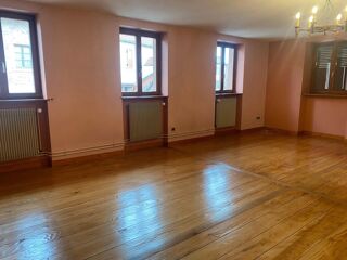  Appartement à louer 3 pièces 100 m²