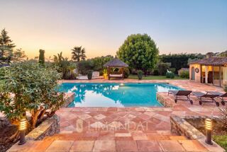  Villa à vendre 8 pièces 278 m²
