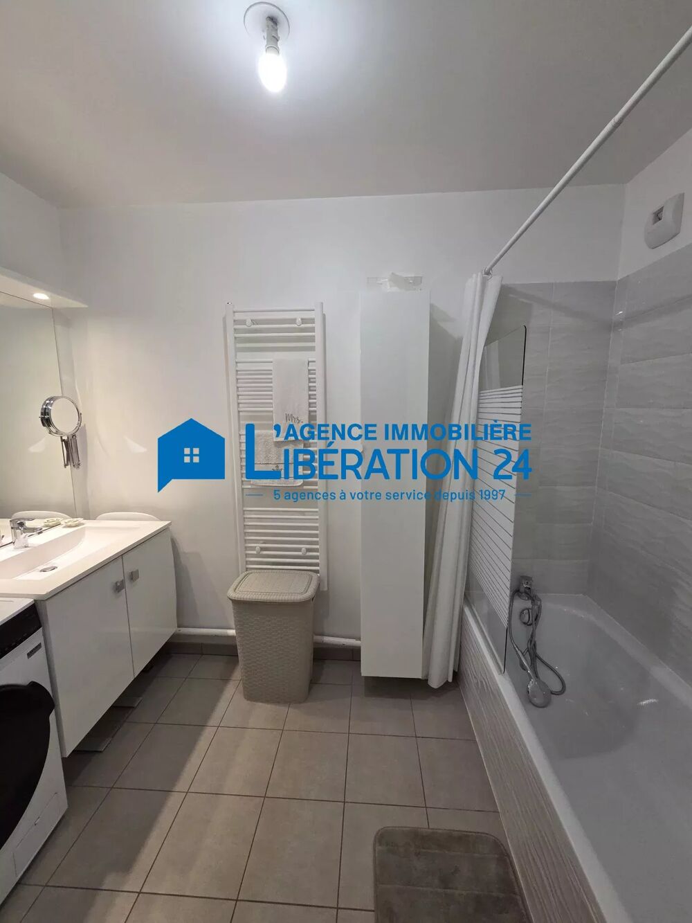 Vente Appartement APPARTEMENT 63m² + parking privé Lyon 8