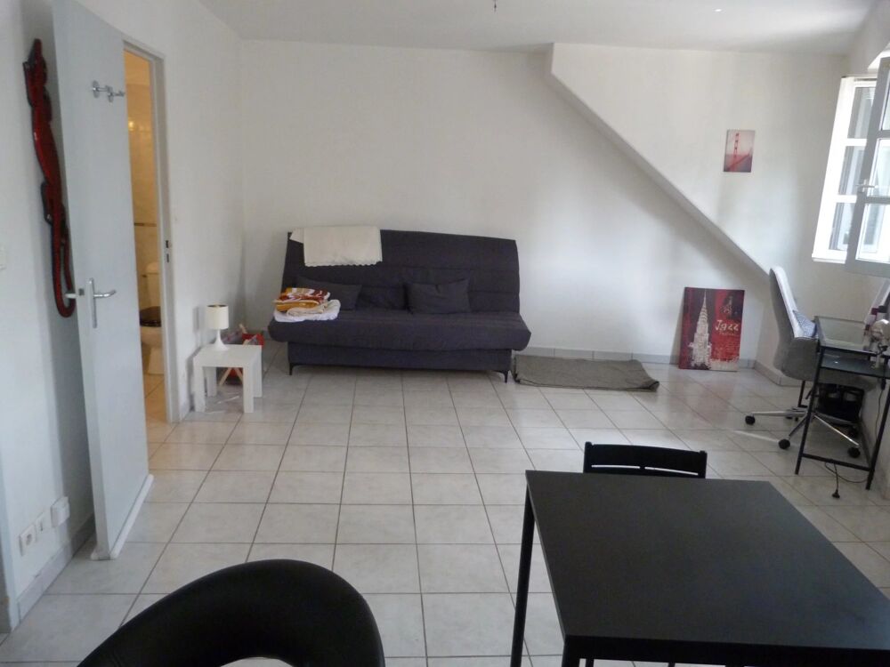 Location Appartement Vierzon Centre - Studio 30 M² meublé avec parking Vierzon