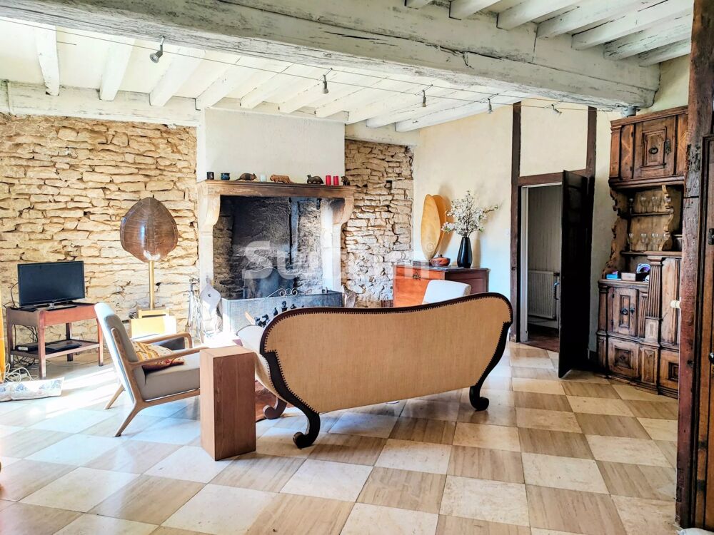Vente Maison Maison de village en pierre avec gîte. Saint-romain