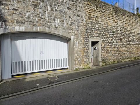  Parking / Garage  louer 1 pice 9 m
