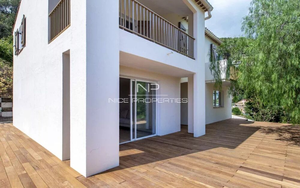 Vente Maison ROQUEBRUNE-CAP-MARTIN : Villa rénovée 4 chambres avec piscine et Roquebrune-cap-martin