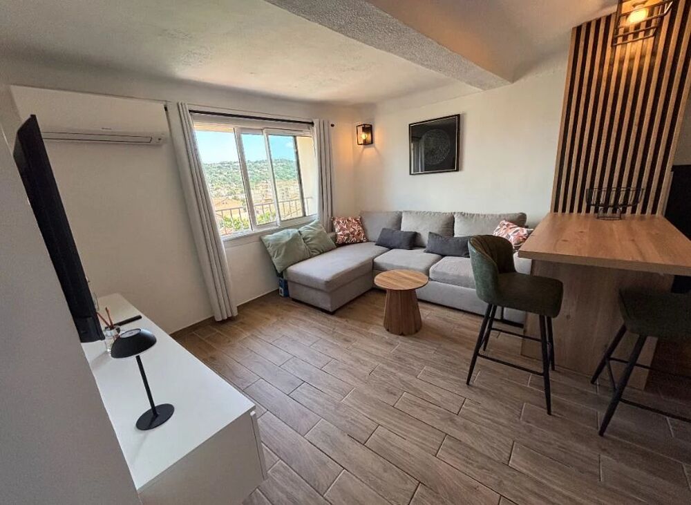 Location Appartement Joli appartement F2 entièrement refait à neuf Vallauris