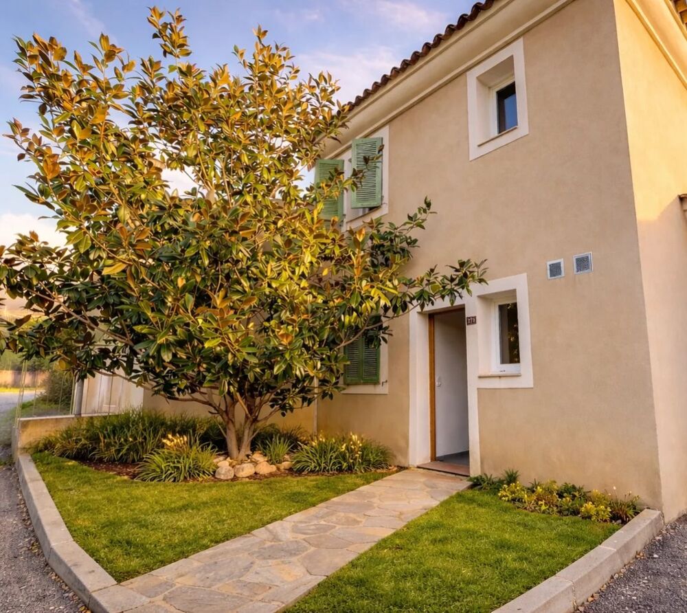 Maison jumelée avec terrasse et jardin à Patrimonio  à 5 min de