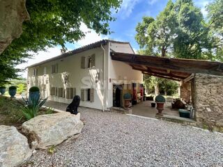  Villa � vendre 9 pi�ces 300 m�