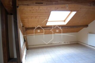  Appartement à louer 2 pièces 27 m²