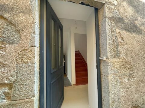   EXCLUSIVIT� - A PIREY, Charmante maison de village � 90 m� sur 2 Maison - 5 pi�ce(s) - 90 m�