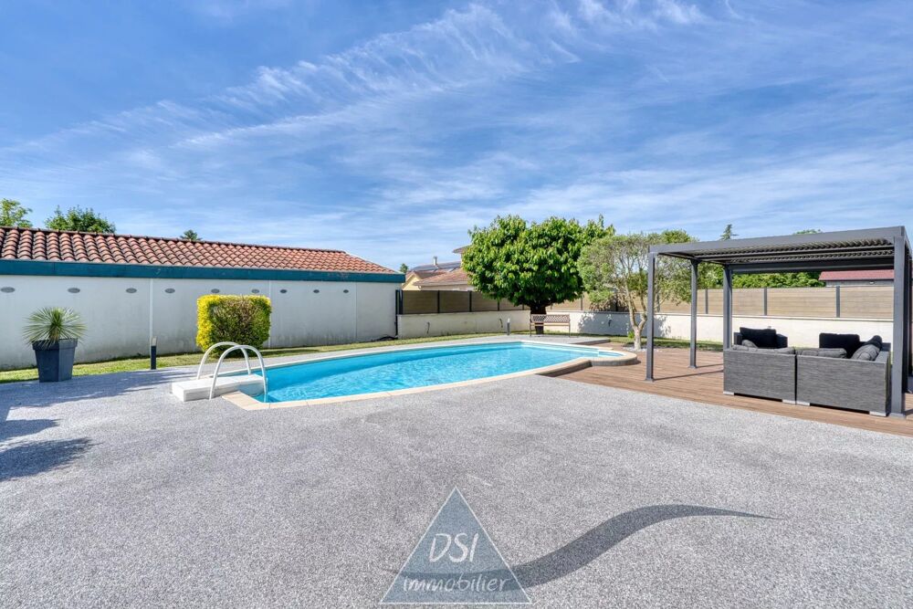 à vendre  Maison Niévroz (01120)