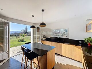  Villa � vendre 9 pi�ces 278 m�