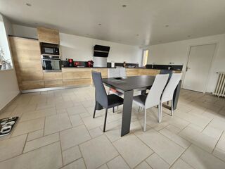  Maison � vendre 5 pi�ces 275 m�