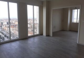  Appartement à louer 3 pièces 108 m²