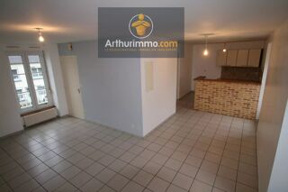 Appartement à louer 4 pièces 94 m²