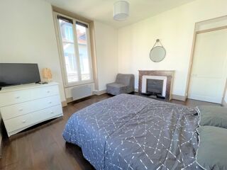  Appartement à louer 2 pièces 33 m²