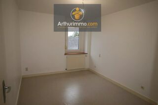  Appartement à louer 4 pièces 94 m²