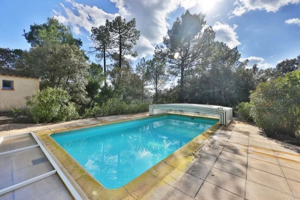 Belle villa de 3 chambres avec piscine, à pied du centre du vill