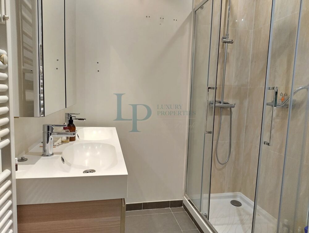 Vente Appartement Studio proche Champs Elysée Au Calme Paris 8
