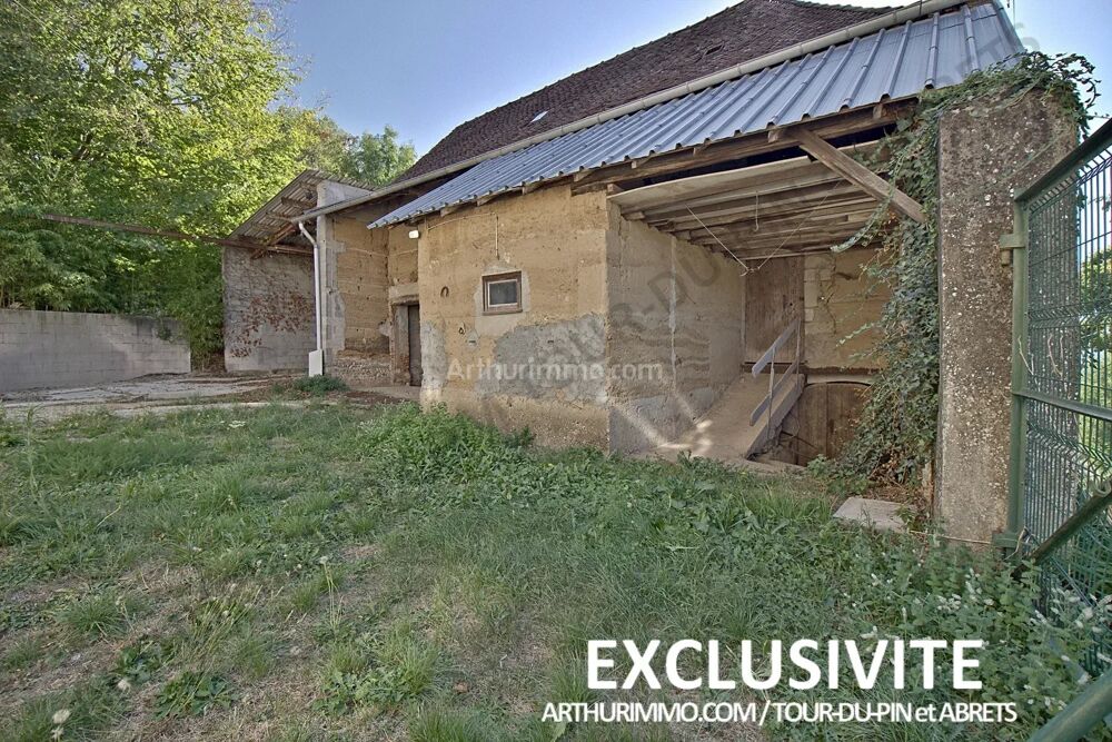 Vente Maison Fermette à rénover de 120m², avec Grange et Entrepôt Les abrets en dauphiné