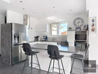  Maison � vendre 6 pi�ces 145 m�