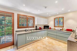  Maison � vendre 7 pi�ces 230 m�