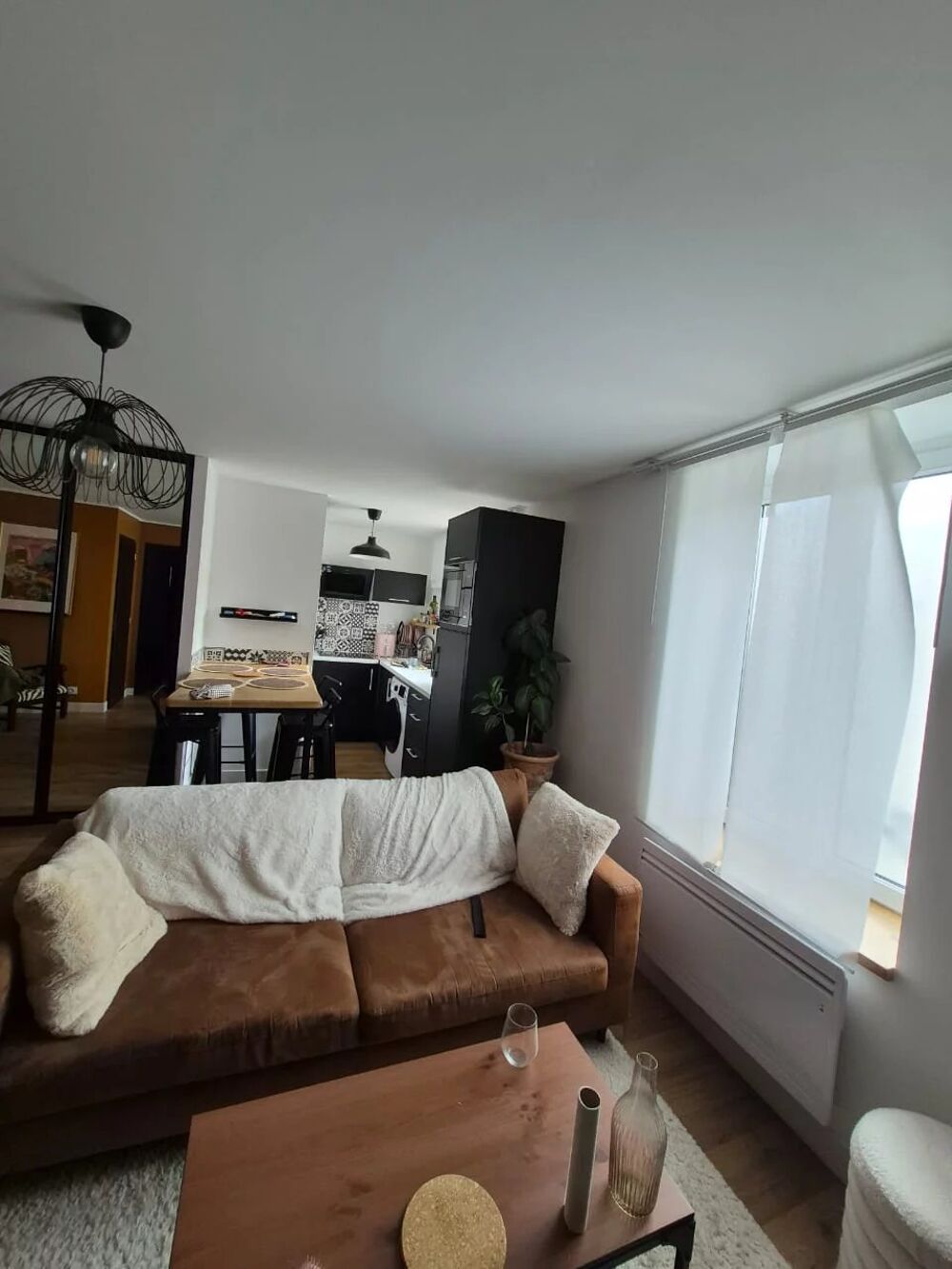 APPARTEMENT F2 IDÉALEMENT SITUÉ À QUELQUES PAS DU CENTRE-VILLE
