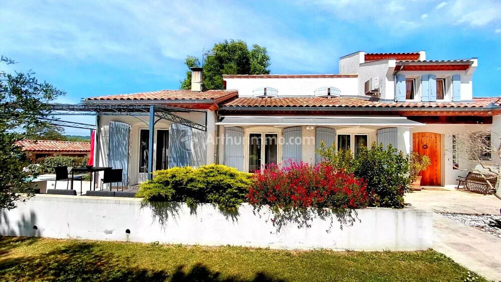 Magnifique propriété de 200 m² à Soual, 4 chambres avec piscine