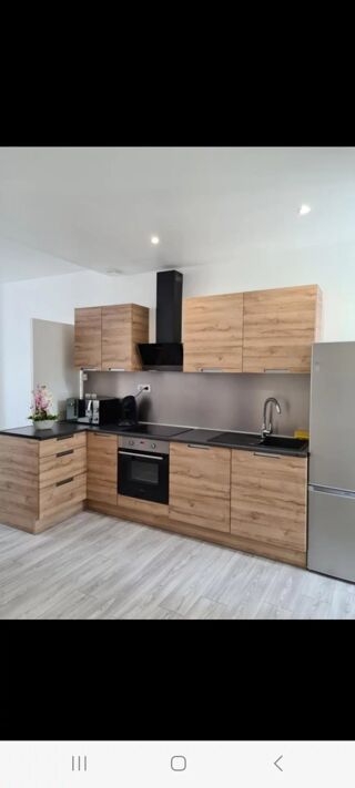  Immeuble � vendre 10 pi�ces 210 m�