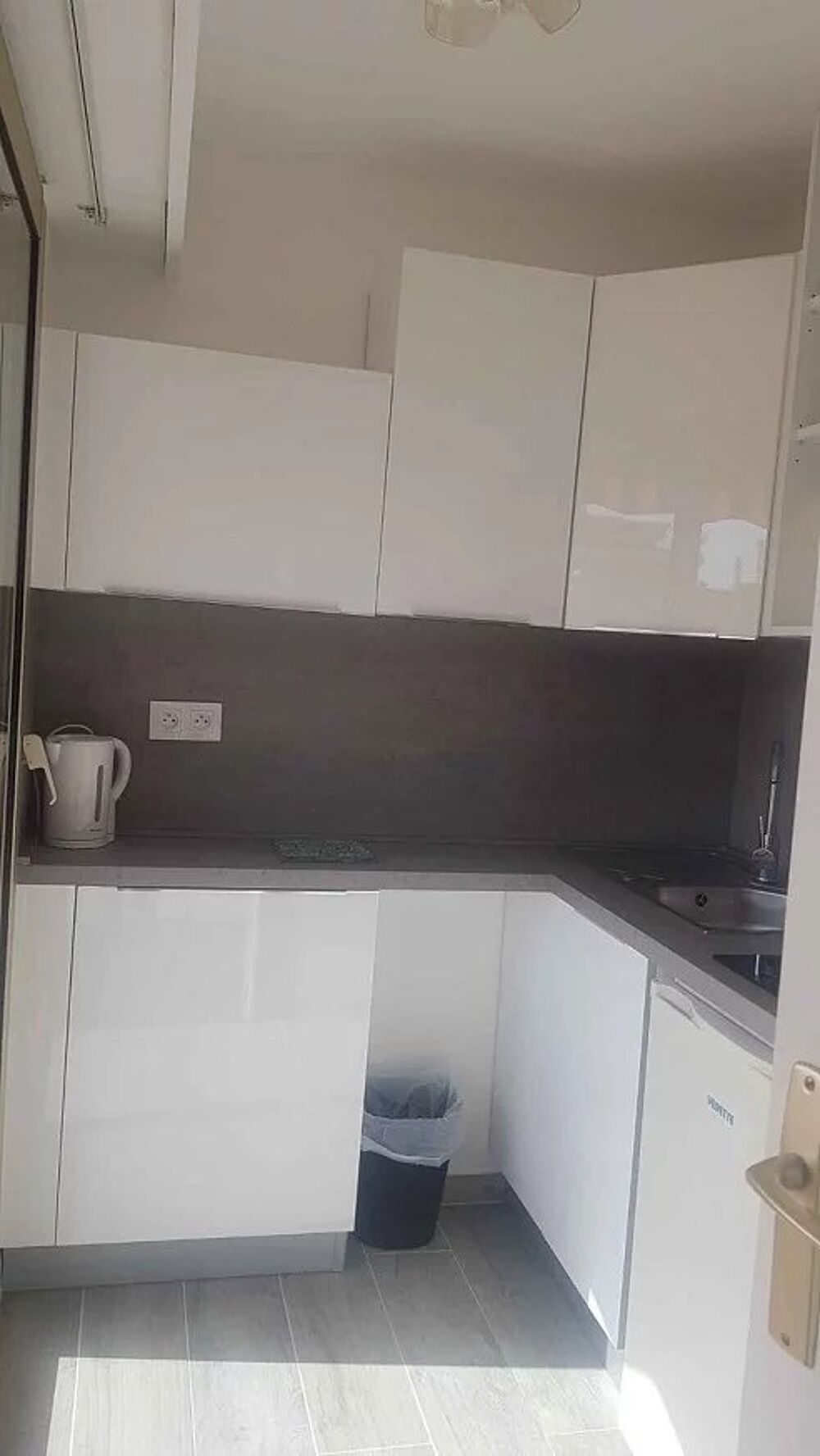 Location Appartement Studio de 23m² avec terrasse Nice