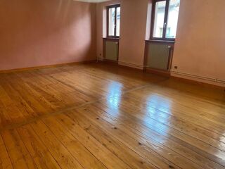  Appartement à louer 3 pièces 100 m²