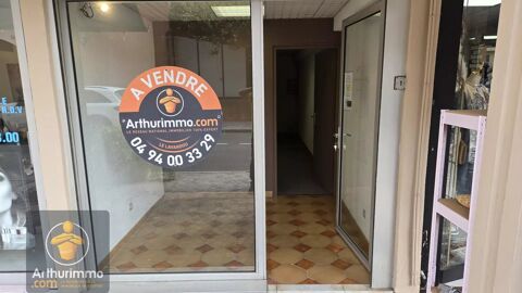 Local commercial 20,7 m&sup2; au Lavandou centre 139000 83980 Le lavandou