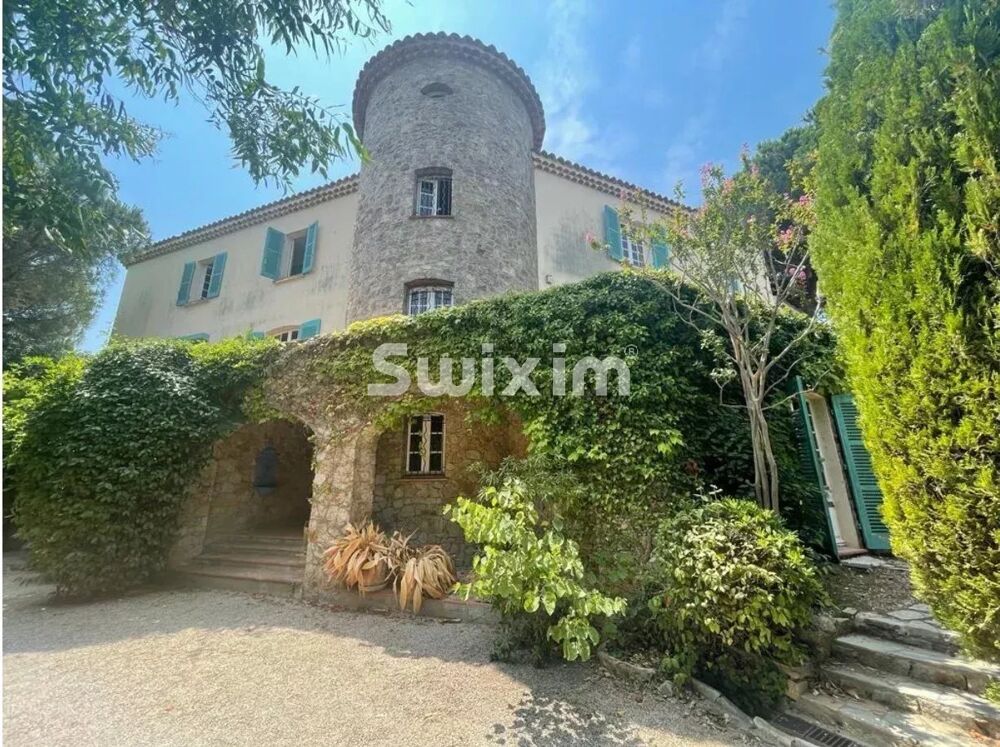 Saint-Tropez  Propriété de caractère à deux pas de la Place des