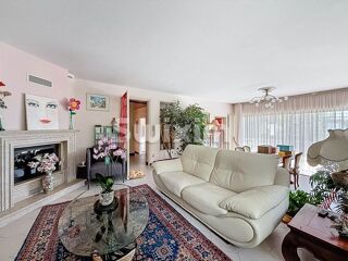  Maison  vendre 7 pices 252 m