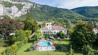  Villa � vendre 7 pi�ces 450 m�
