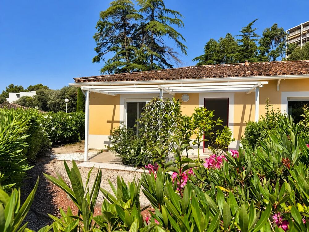 Vente Appartement SAINT-RAPHAËL - T3 REZ-DE-JARDIN - ENTIÈREMENT RÉNOVÉ Saint-raphaël