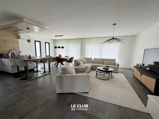  Maison � vendre 6 pi�ces 210 m�