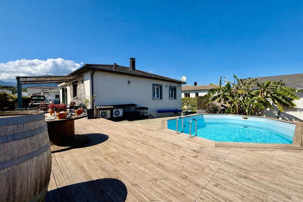 Maison familiale avec jardin plat, piscine et garage  Cervione