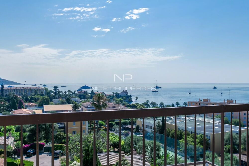 Beaulieu-Sur-Mer, superbe trois pièces rénové avec terrasse et v