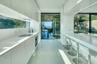  Villa � vendre 6 pi�ces 220 m�