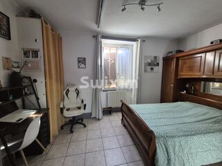  Immeuble à vendre 15 + pièces 231 m²