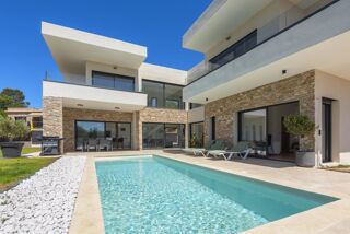  Maison à vendre 8 pièces 235 m²